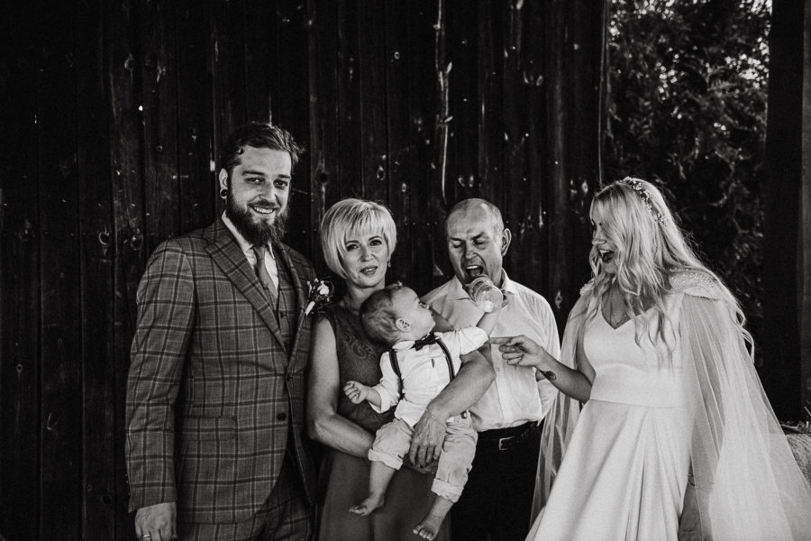 wesele_w_stodole_folwark_wiazy_fotografia_slubna_krakow