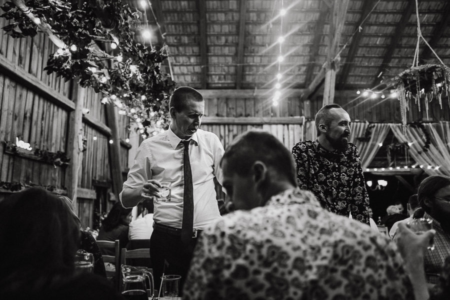 wesele_w_stodole_folwark_wiazy_fotografia_slubna_krakow